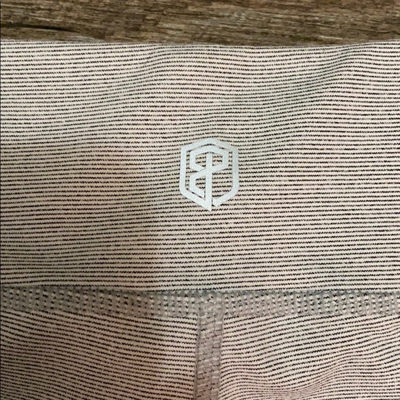 🤍SOLD DO NOT BUY BP Booty Shorts M🤍 - Picture 2 of 6